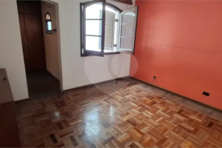 Sobrado à venda com 3 quartos, sendo 1 suíte, em Jardim Bonfiglioli, São Paulo, SP