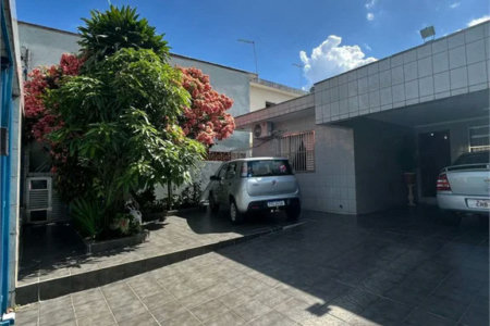Casa à venda com 3 quartos, sendo 1 suíte,  em Jardim Casablanca, São Paulo, SP