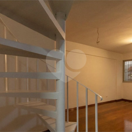 Cobertura à venda com 4 quartos, sendo 1 suíte, em Jardim Londrina, São Paulo, SP