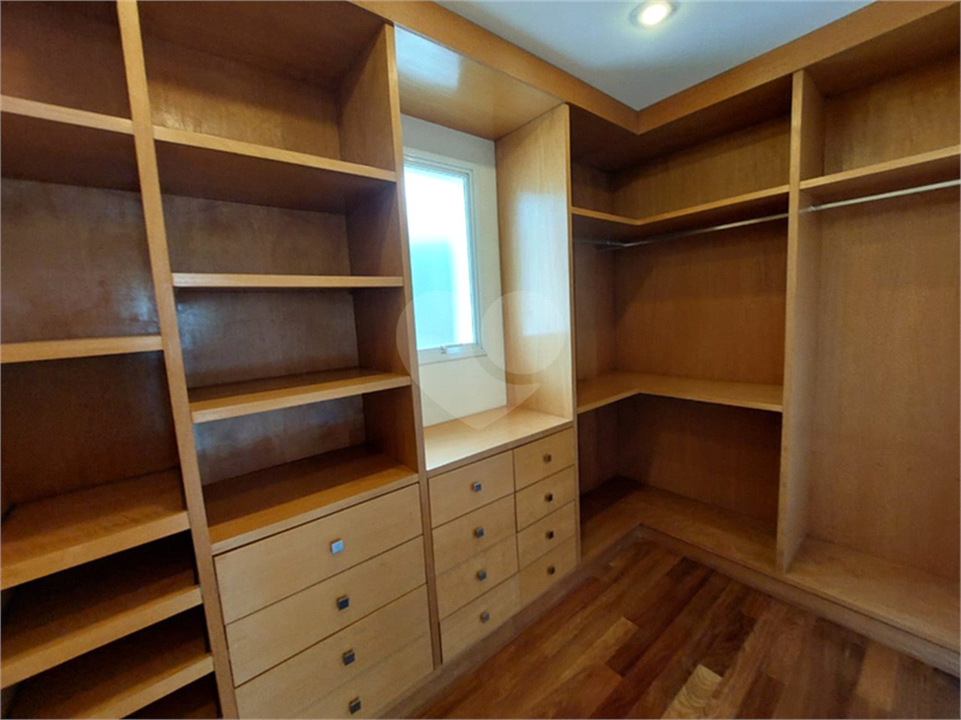 Casa à venda com 4 suítes no condomínio Residencial Morumbi, São Paulo - SP