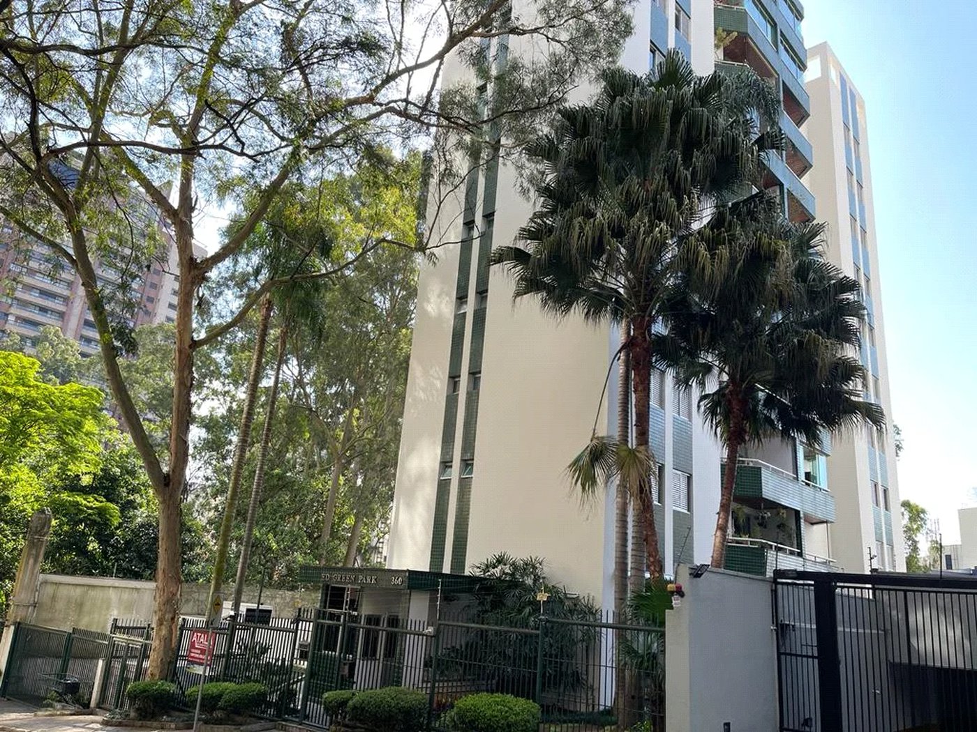 Cobertura à venda com 3 suítes em Vila Suzana, São Paulo, SP