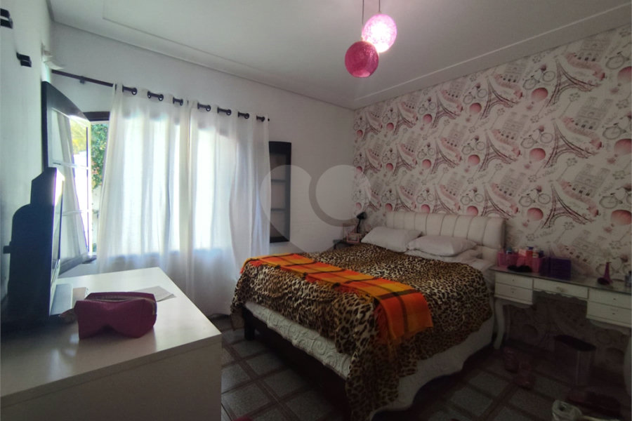 Sobrado à venda com 3 quartos, sendo 1 suíte, em Tremembé, São Paulo, SP