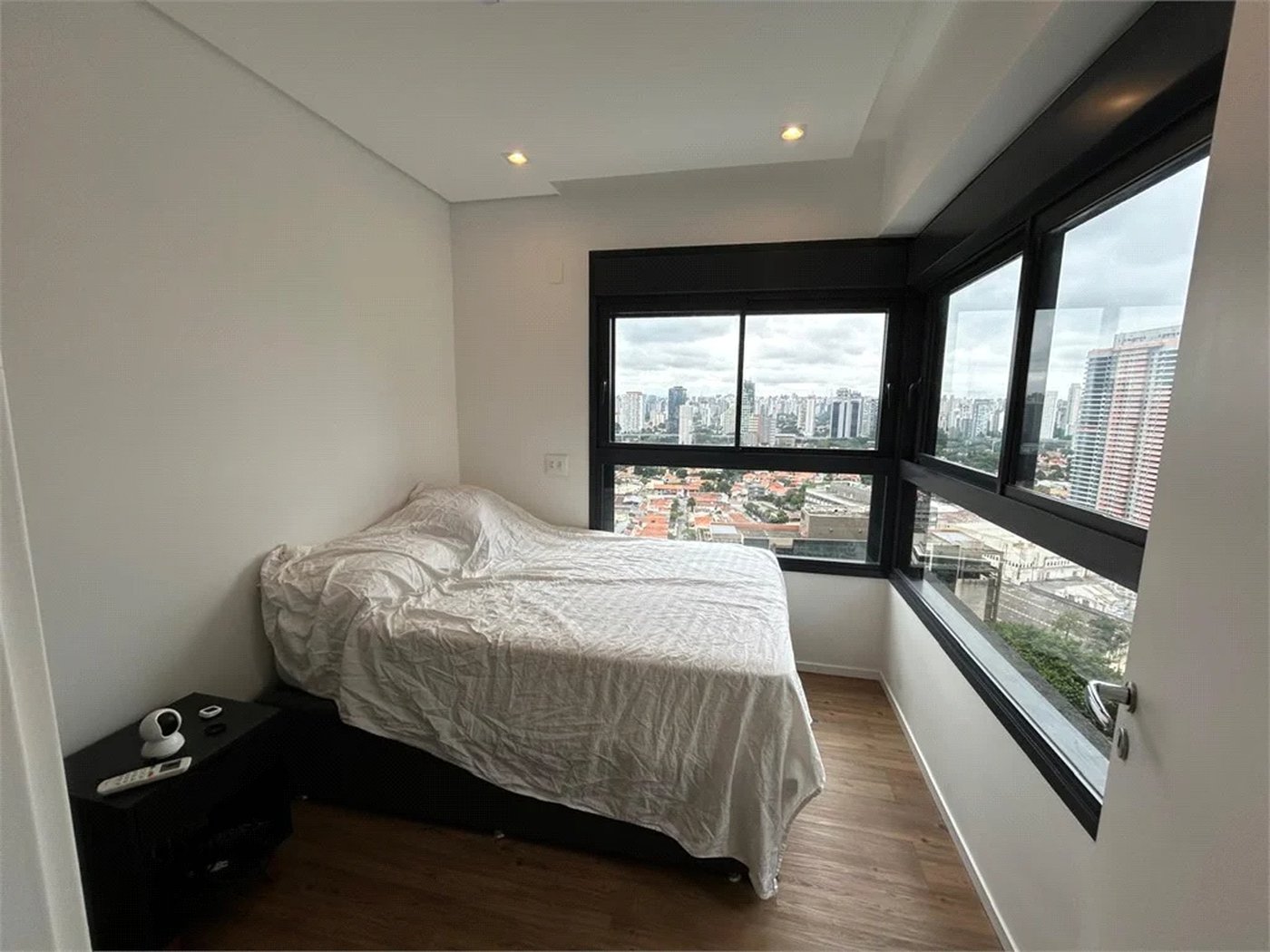 Apartamento à venda com 3 suítes em Jardim das Acácias, São Paulo, SP