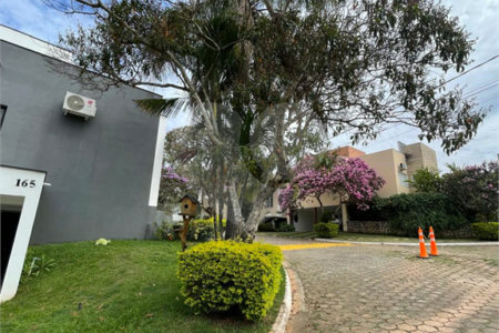 Casa à venda com 4 quartos, sendo 3 suítes, no condomínio Bosque Sâo Francisco, Votorantim - SP