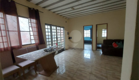 Casa à venda com 3 quartos em Campo Grande, Rio de Janeiro, RJ