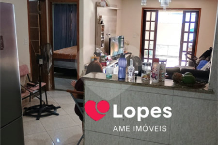 Casa à venda com 2 quartos, sendo 1 suíte, no condomínio Residencial 400, Rio de Janeiro - RJ