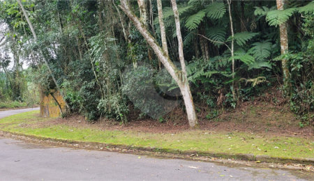 Terreno à venda no condomínio Alpes da Cantareira, Mairiporã - SP