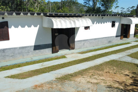 Sítio à venda com 8 quartos, sendo 4 suítes, em Boa Vista, Mogi das Cruzes, SP