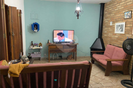 Casa à venda com 3 quartos, sendo 1 suíte,  em Jardim Fonte Áurea, Poá, SP