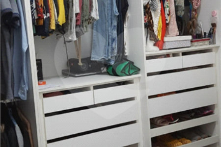 Apartamento à venda com 3 quartos, sendo 1 suíte,  em Vila Pagano, Valinhos, SP