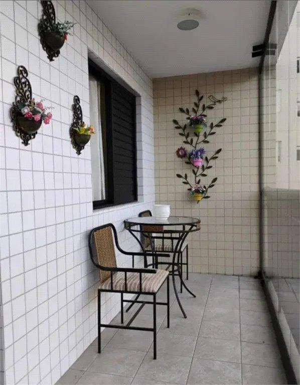 Apartamento à venda com 4 quartos, sendo 1 suíte,  em Cidade São Francisco, São Paulo, SP