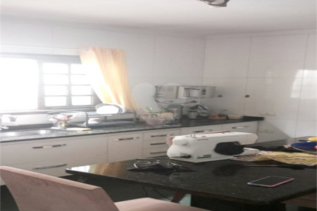 Casa à venda com 3 quartos, sendo 1 suíte,  em Lapa de Baixo, São Paulo, SP