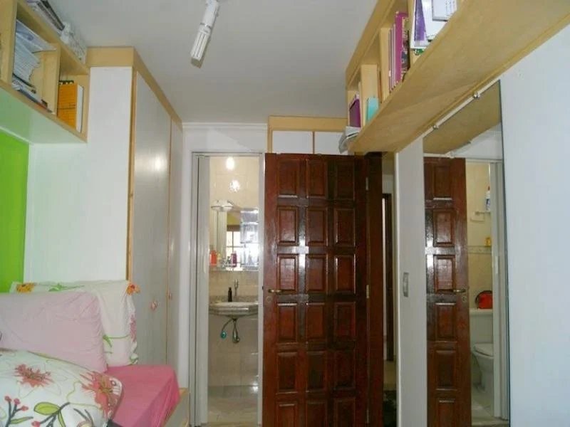 Sobrado à venda com 6 quartos, sendo 5 suítes, em Jardim Catanduva, São Paulo, SP