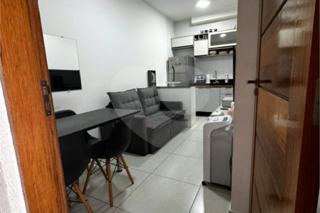 Apartamento à venda com 1 quarto em Parque Vitória, São Paulo, SP