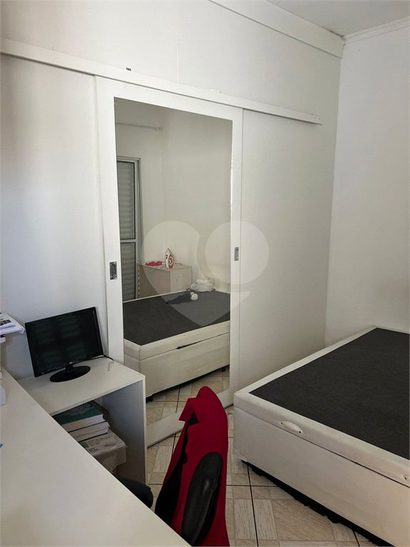 Sobrado à venda com 3 quartos em Cidade Kemel, São Paulo, SP