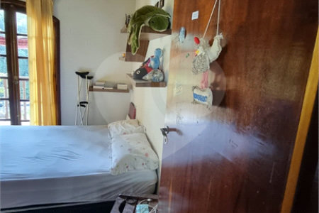 Casa à venda com 4 quartos, sendo 2 suítes, no condomínio Aruã Eco Park, Mogi das Cruzes - SP