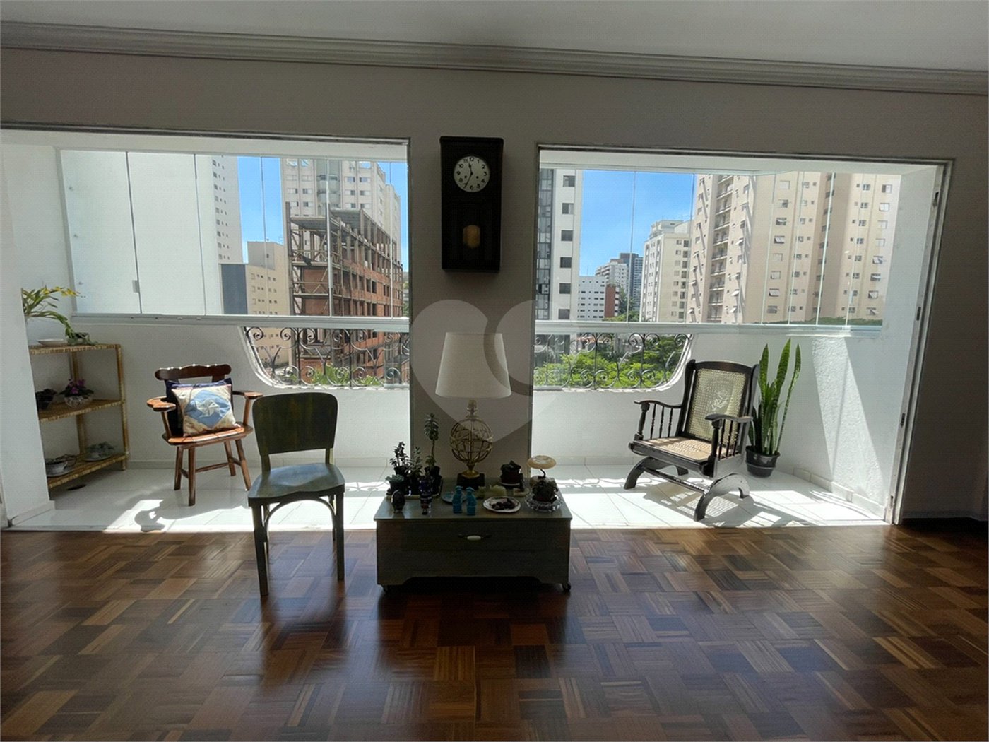 Apartamento à venda com 3 quartos, sendo 1 suíte,  em Brooklin Paulista, São Paulo, SP