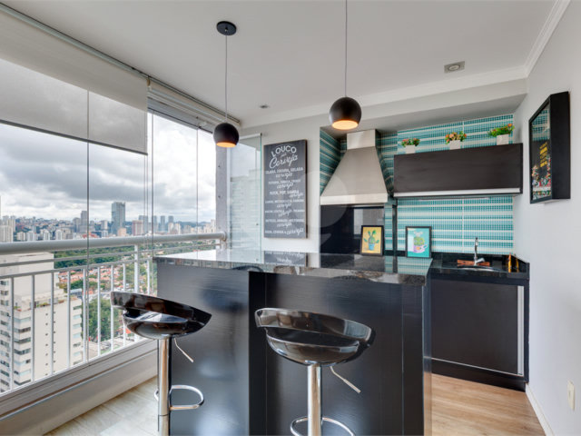 Apartamento à venda com 3 suítes em Santo Amaro, São Paulo, SP