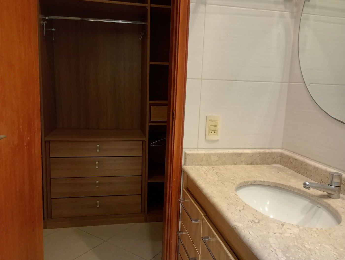 Casa com 3 dormitórios à venda, 164 m² por R$ 1.400.000,00 - Embaré - Santos/SP