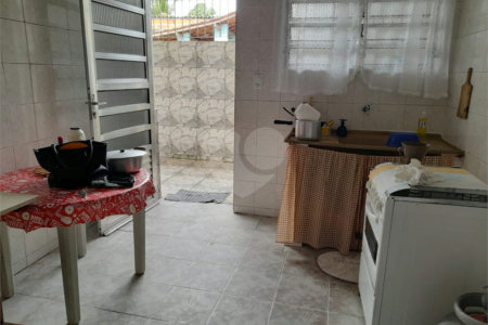 Casa à venda com 2 quartos em Indaiá, Bertioga, SP
