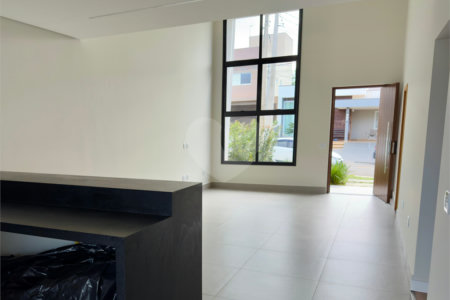 Casa à venda com 3 suítes no condomínio Residencial Phytus, Cabreúva - SP