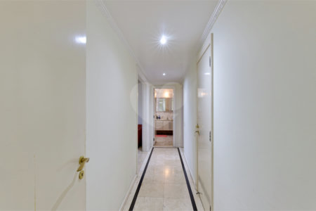 Apartamento à venda com 4 suítes em Jardim Marajoara, São Paulo, SP