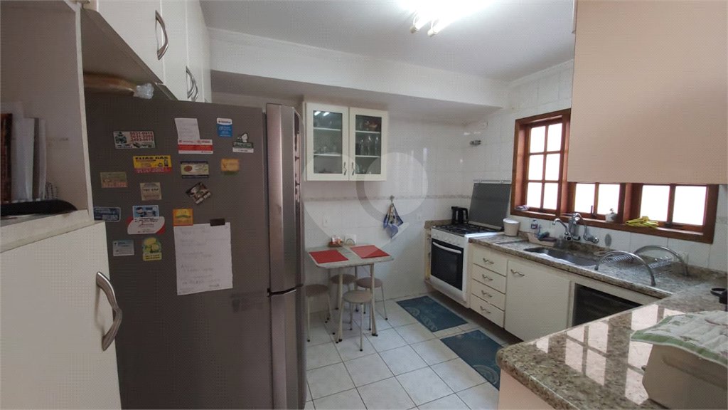 Sobrado à venda com 7 quartos, sendo 2 suítes, em Jardim Marajoara, São Paulo, SP