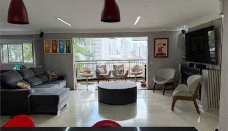 Apartamento à venda com 3 quartos, sendo 1 suíte, em Vila Regente Feijó, São Paulo, SP