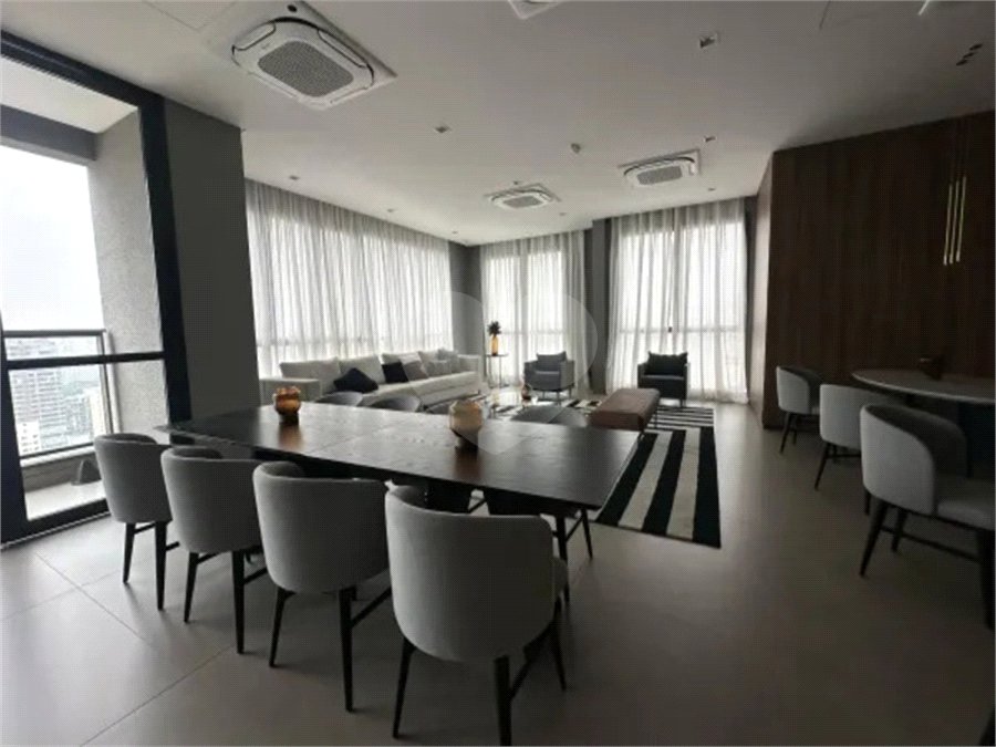 Apartamento à venda com 3 suítes em Campo Belo, São Paulo, SP
