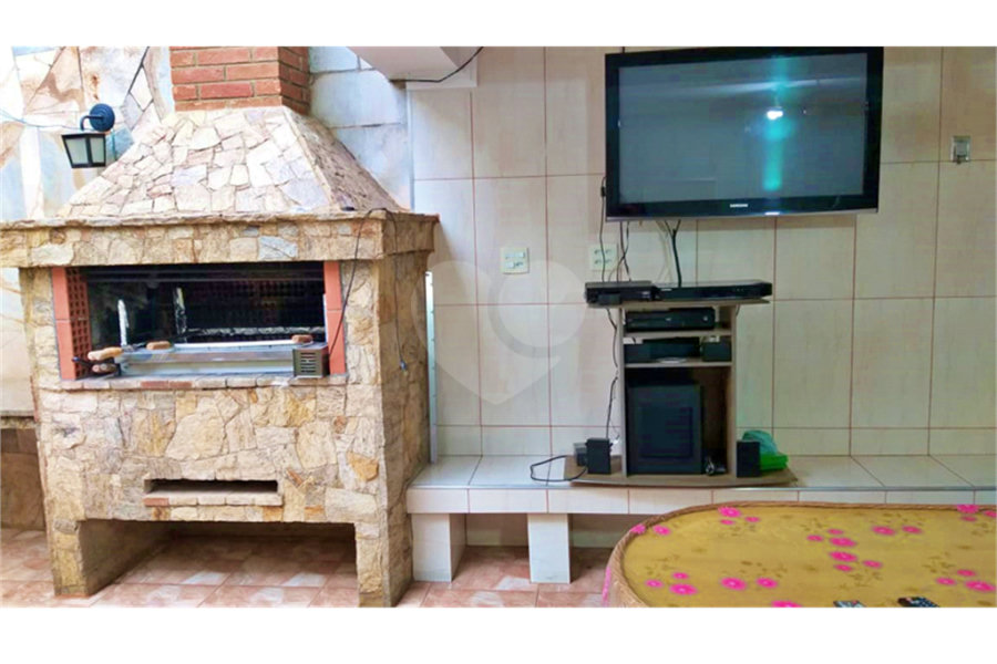 Casa à venda com 3 quartos, sendo 2 suítes, em Santana, São Paulo, SP