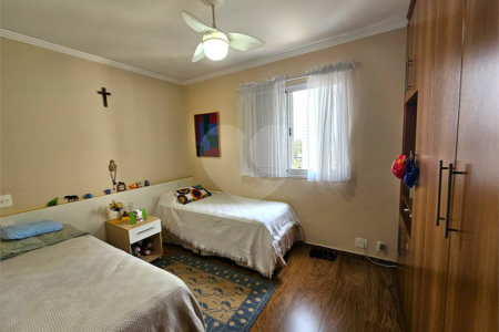 Apartamento à venda com 3 quartos, sendo 1 suíte, em Jardim Marajoara, São Paulo, SP