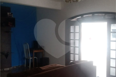 Casa à venda com 3 quartos, sendo 1 suíte,  em Jardim Jussara, Mogi das Cruzes, SP