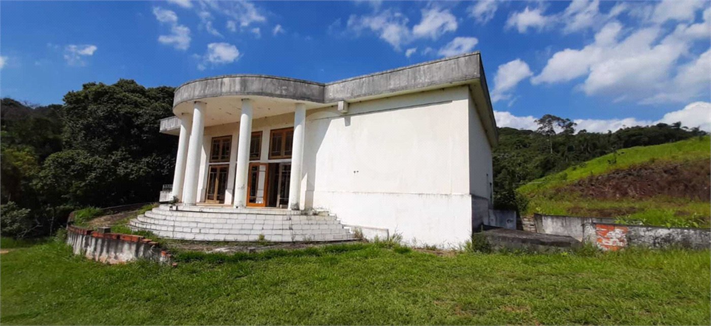 Casa à venda com 1 suíte em Santa Inês, Mairiporã, SP