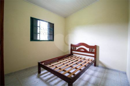 Casa à venda ou para alugar com 5 quartos, sendo 2 suítes, no condomínio Restinga Verde, São Roque - SP