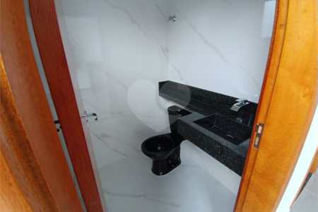 Casa à venda com 3 quartos, sendo 1 suíte, em Loteamento Parque Serras de Atibaia I, Atibaia, SP