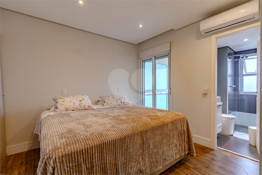 Apartamento à venda com 4 suítes em Campo Belo, São Paulo, SP