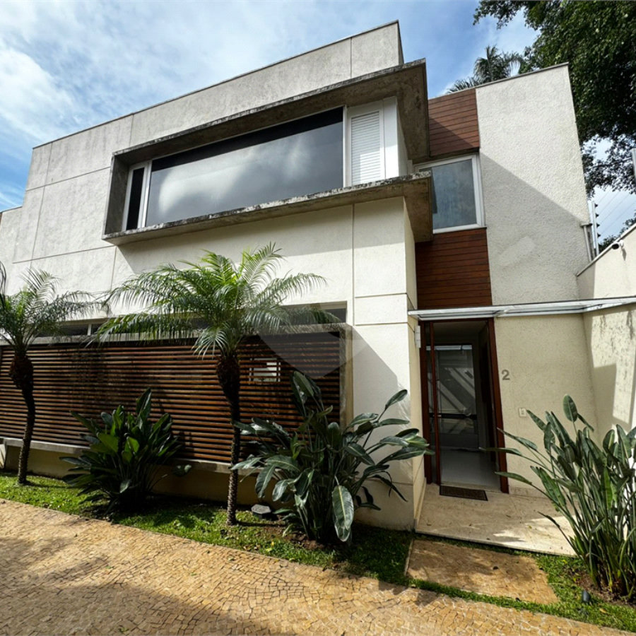 Casa à venda com 4 quartos, sendo 3 suítes, no condomínio Tao, São Paulo - SP