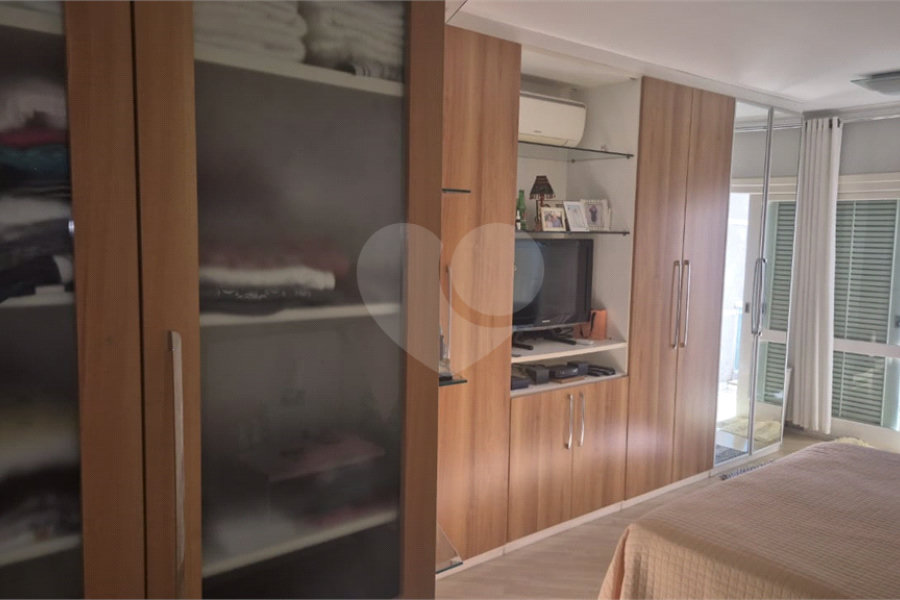 Sobrado à venda com 3 quartos, sendo 1 suíte, em Tremembé, São Paulo, SP