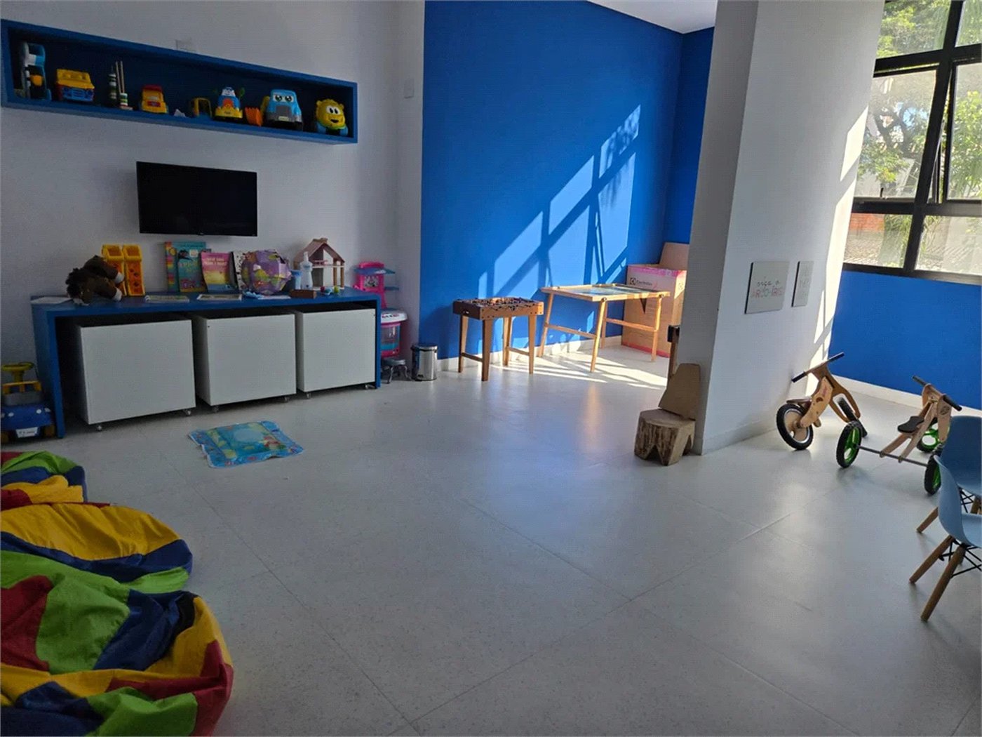 Apartamento à venda com 2 quartos, sendo 1 suíte,  em Vila Romana, São Paulo, SP
