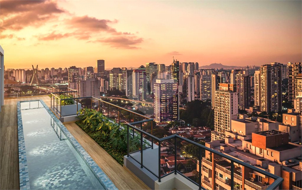 Apartamento à venda com 3 quartos, sendo 1 suíte,  em Brooklin, São Paulo, SP