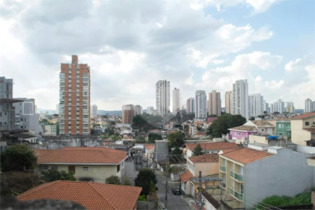 Casa à venda com 3 suítes em Chora Menino, São Paulo, SP