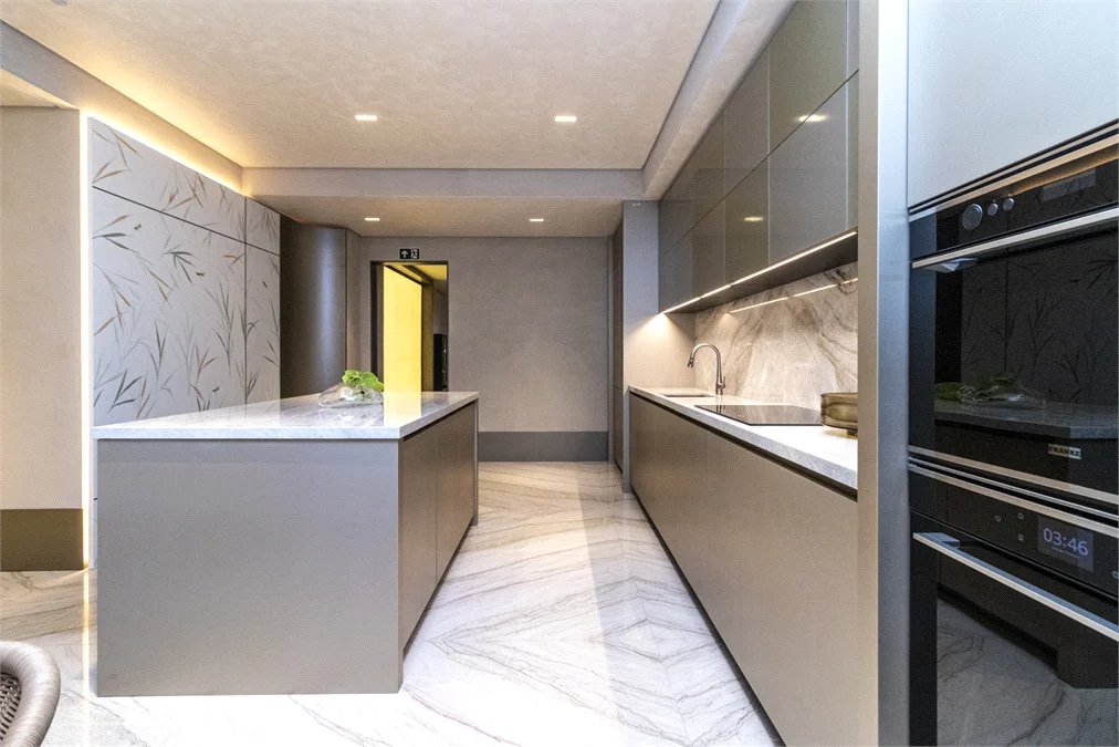 Apartamento à venda com 4 suítes em Jardim Guedala, São Paulo, SP