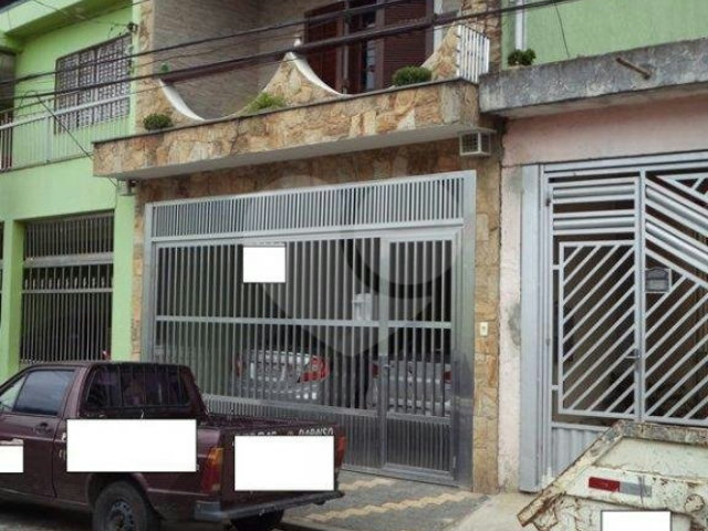 Sobrado à venda com 4 quartos, sendo 1 suíte,  em Parque Edu Chaves, São Paulo, SP