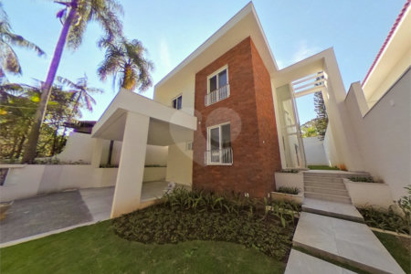 Casa à venda com 4 quartos, sendo 3 suítes,  em Jardim Marajoara, São Paulo, SP