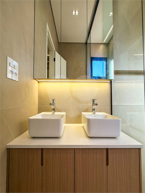 Casa à venda com 3 suítes no condomínio Jardim Residencial Dona Maria Candida, Indaiatuba - SP