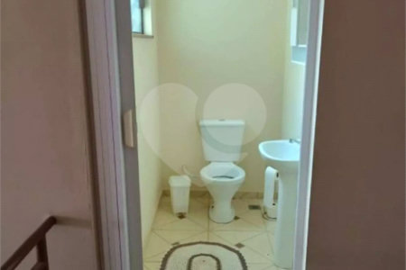Sobrado à venda com 3 quartos, sendo 1 suíte, em Jardim Karolyne, Votorantim, SP