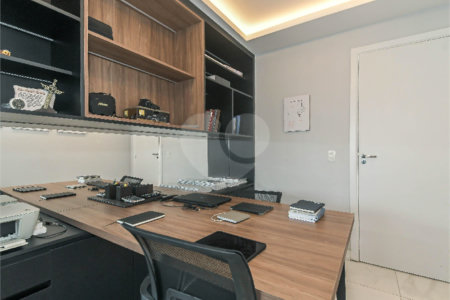 Duplex à venda com 4 quartos, sendo 3 suítes, em Bosque da Saúde, São Paulo, SP