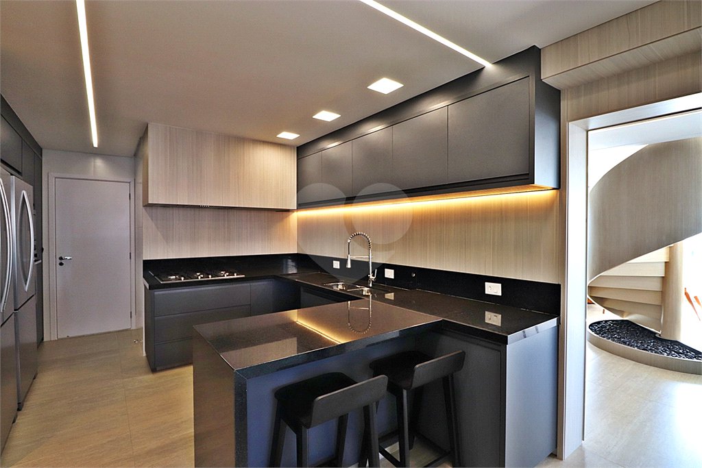 Apartamento à venda com 4 suítes em Santana, São Paulo, SP