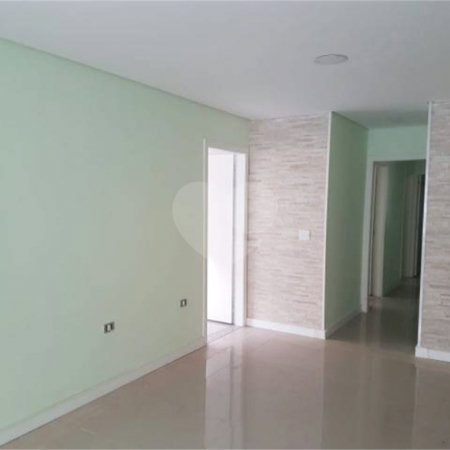 Casa à venda com 4 quartos, sendo 3 suítes, em Vila Brasilina, São Paulo, SP