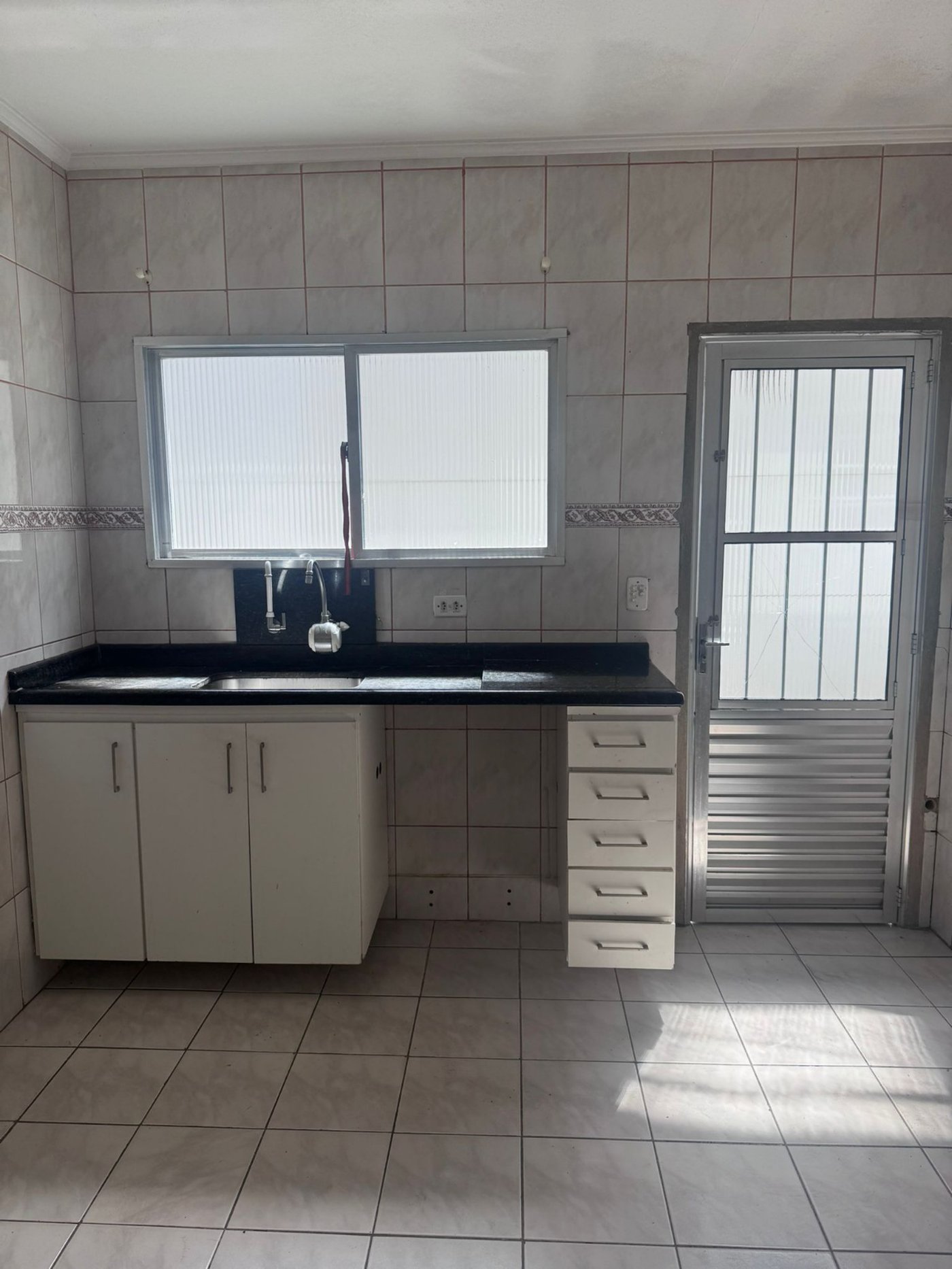 🏡 Casa para Locação a Apenas 200 Metros da Praia – Solemar